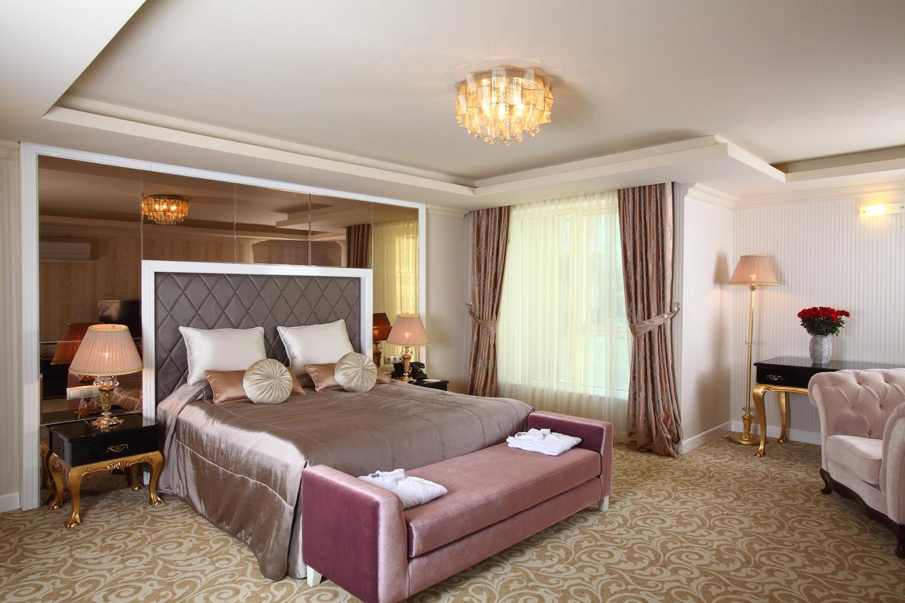 Отель hotel royal. Отель Роял Арена Бодрум. Отель в Бодруме Пегасус. Ideal piccolo Hotel 4 Мармарис.